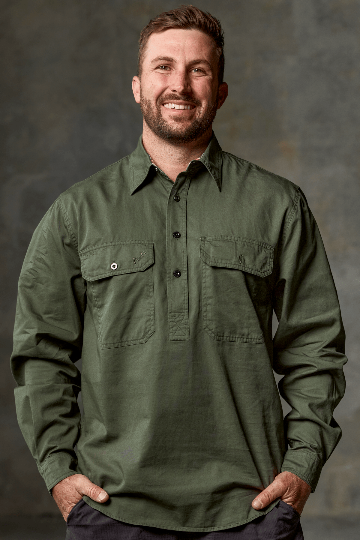 TradeMutt Workshirt Men's That's Livin Barry Undercover Mutter Half Button Workshirt Men's That's Livin Barry Undercover Mutter Half Button Workshirt