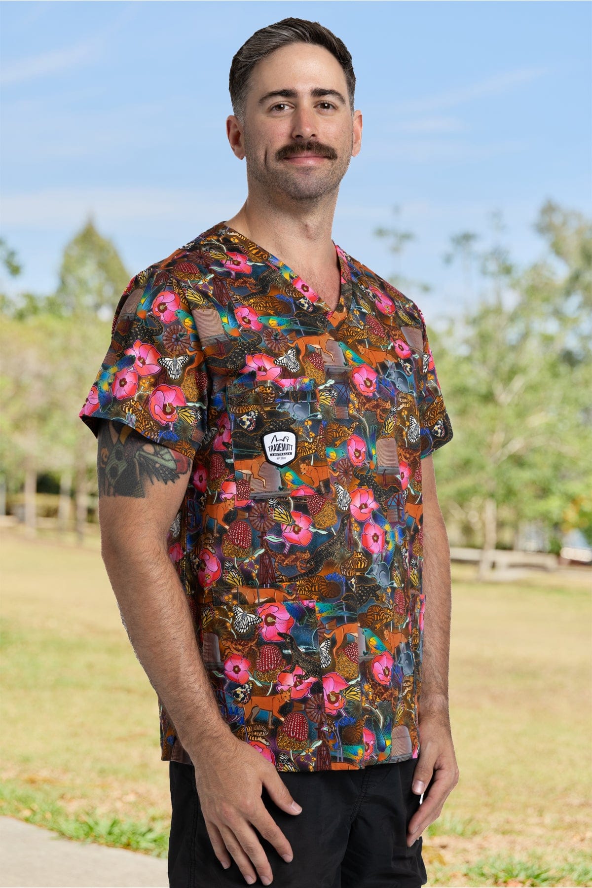 Goanna Getcha Unisex Scrub Top