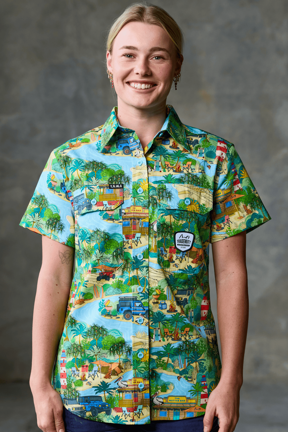 TradeMutt Workshirt Women's That's Livin Barry Womens Short Sleeve Work Shirt Women's That's Livin Barry Womens Short Sleeve Work Shirt